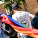Die Polizei kontrollierte Teilnehmer einer Gegendemonstration aus dem rechtsextremen Spektrum. - Bild: Sebastian Gollnow/dpa