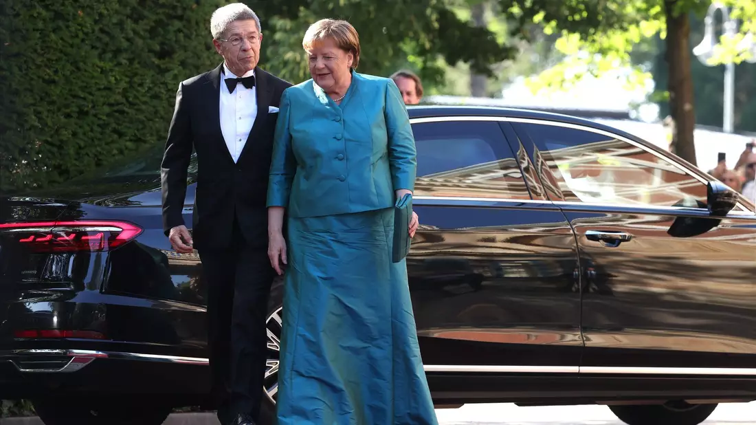 Die frühere Kanzlerin Angela Merkel mag Wagners Opern. - Bild: Karl-Josef Hildenbrand/dpa
