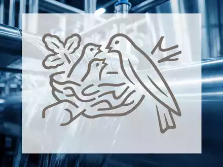 Abstrakte Darstellung von fließendem Wasser in einer modernen, industriellen Umgebung. - Foto: über boerse-global.de