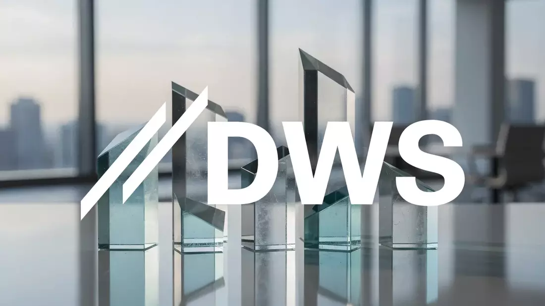 DWS Aktie vor Rekordhoch: Halbjahreszahlen am Mittwoch entscheiden