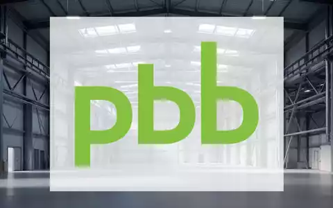 Modernes Logistikzentrum mit weitläufiger Stahlarchitektur und professioneller Beleuchtung. - Foto: über boerse-global.de
