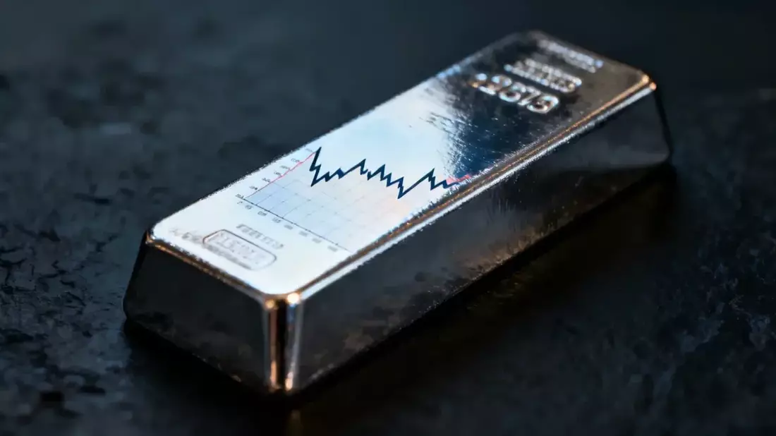 Plata en vilo: decisión clave de la Fed y déficit récord marcan la semana