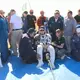 Die Raumfahrer Christopher Williams (links) sowie Sergei Kud-Sverchkov (Mitte) und Sergei Mikaev nach der Landung  - Bild: Uncredited/Roscosmos space corporation/AP/dpa
