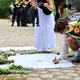 Trauer und Tränen in Berlin nach dem Anschlag auf den CSD.  - Bild: Sebastian Gollnow/dpa
