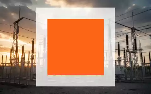 Moderne Hochspannungs-Umspannstation in der Abenddämmerung als Symbol für die Energiebranche. - Foto: über boerse-global.de