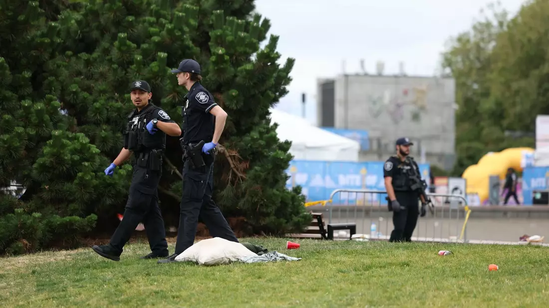Bewaffnete Einsatzkräfte rückten zum Seattle Center aus. - Bild: Nick Wagner/The Seattle Times/AP/dpa