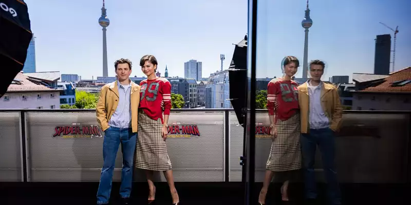 Tom Holland und Zendaya sind die Stars von «Spider-Man: Brand New Day». - Foto: Christoph Soeder/dpa