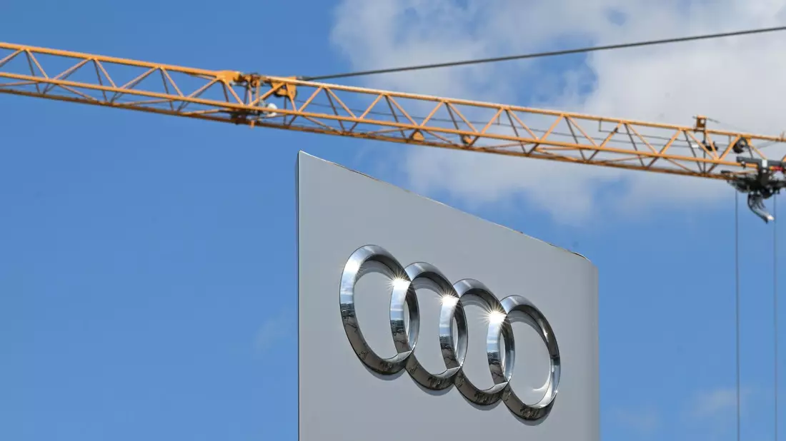 Audi kämpft mit Problemen, das macht sich auch in den Zahlen bemerkbar. (Archivbild) - Bild: Bernd Weißbrod/dpa