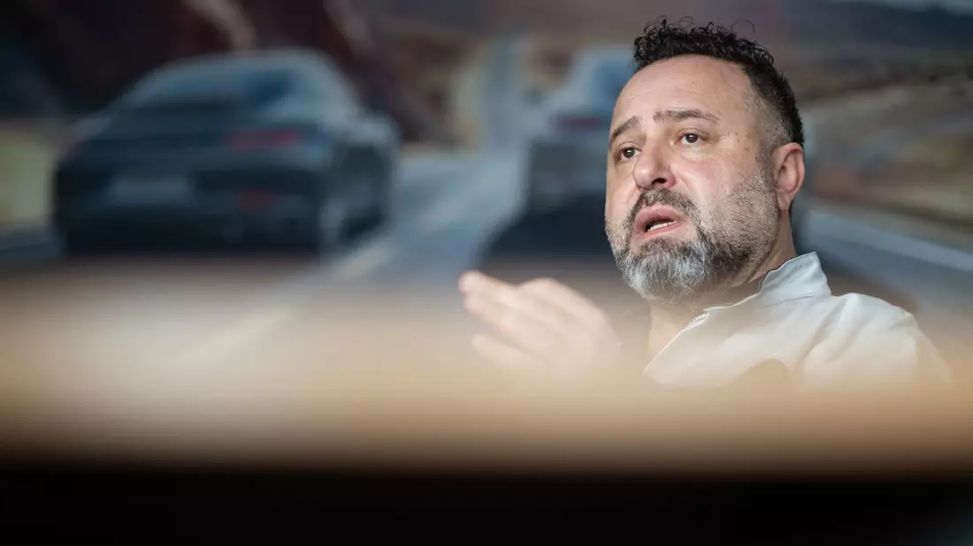 Er saß auf der andren Seite des Verhandlungstisches: Gesamtbetriebsratsvorsitzender Ibrahim Aslan. (Archivbild) - Bild: Marijan Murat/dpa