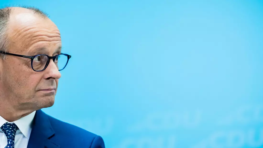 Der Kanzler hat Erwartungen an den neuen Minister. - Bild: Christoph Soeder/dpa