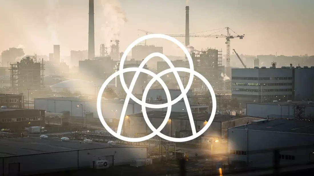 Thyssenkrupp Gains Amundi Stake, Deutsche Bank Target Hike, and €787M Saab Deal