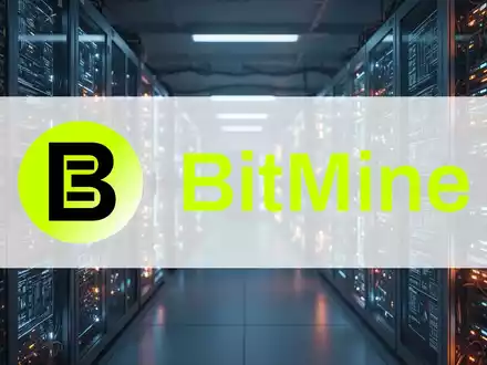 Abstrakte Darstellung einer modernen Serverfarm für Kryptowährungen mit blauer und oranger Beleuchtung. - Foto: über boerse-global.de