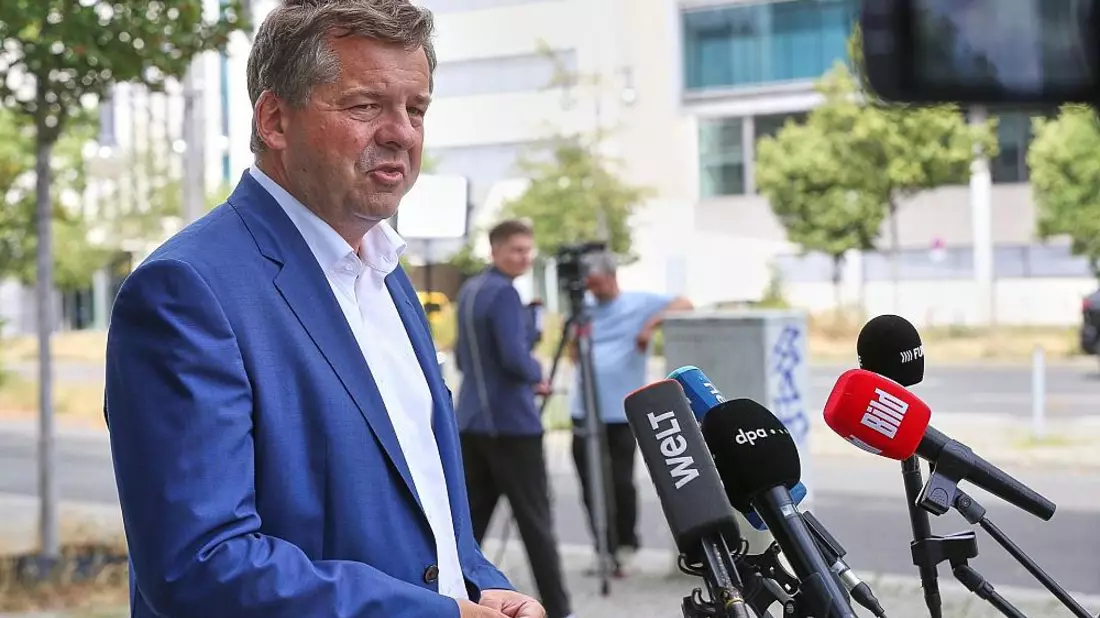 Schulze will Gefährdern deutschen Pass entziehen