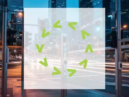 Moderne urbane Verkehrsinfrastruktur bei Dämmerung mit Fokus auf intelligente Überwachungstechnologie. - Foto: über boerse-global.de
