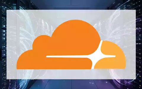 Modernes Rechenzentrum mit leuchtenden Glasfaserkabeln als Symbol für Cloud-Infrastruktur und digitale Vernetzung. - Foto: über boerse-global.de