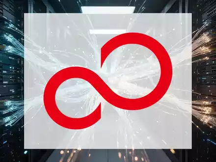 Abstrakte Darstellung von Glasfaserkabeln und Lichtleitern in einem modernen Rechenzentrum als Symbol für Netzwerkausbau. - Foto: über boerse-global.de