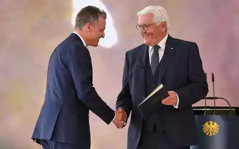 Thorsten Frei und Frank-Walter Steinmeier (Archiv) - Foto: via dts Nachrichtenagentur