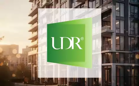 Moderne Wohnarchitektur bei Sonnenuntergang als Symbol für den Immobilienmarkt - Foto: über boerse-global.de