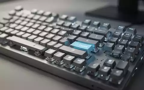 Nahaufnahme einer modernen Computertastatur mit Fokus auf die dedizierte Copilot-Taste in einer professionellen Büroumgebung. - Foto: über boerse-global.de