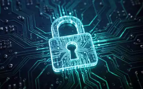 Digitales Vorhängeschloss auf einer Leiterplatte als Symbol für Cybersicherheit und den Schutz vor gefälschten Apps. - Foto: über boerse-global.de