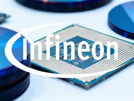 Abstrakte Darstellung einer modernen Halbleiterfertigung mit Fokus auf Mikrochip-Technologie. - Foto: über boerse-global.de