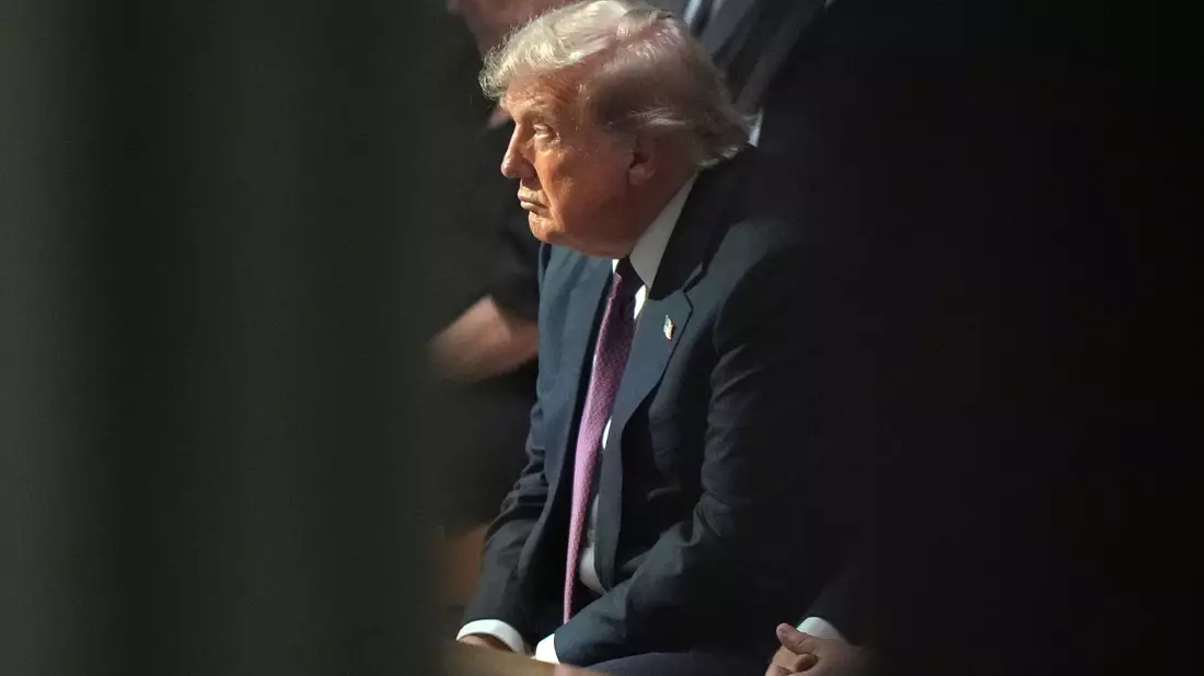 Verliert mit Graham einen langjährigen Verbündeten: US-Präsident Trump - Bild: Alex Brandon/AP/dpa