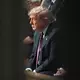 Verliert mit Graham einen langjährigen Verbündeten: US-Präsident Trump - Bild: Alex Brandon/AP/dpa