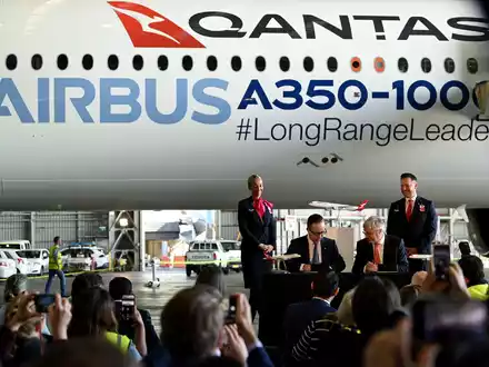 Schon 2022 kündigte Qantas mit «Project Sunrise» die längsten Nonstop-Flüge der Welt an. (Archivbild) - Foto: Bianca De Marchi/AAP/dpa