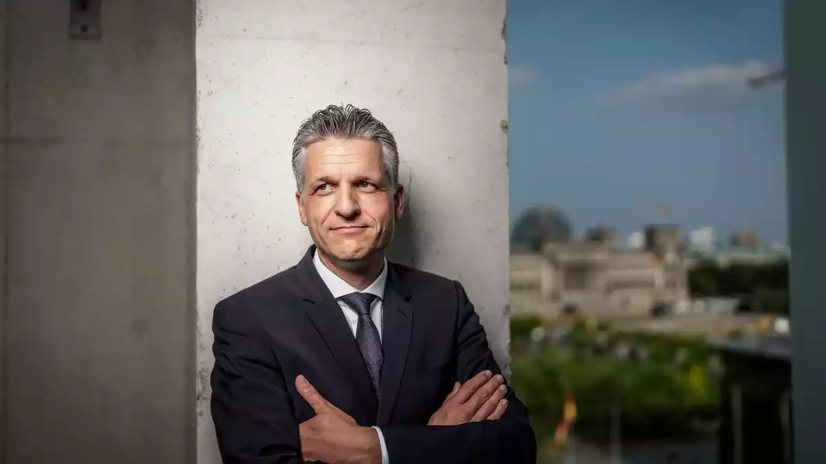 Aus dem Kanzleramt wird Thorsten Frei wohl bald ausziehen. (Archivbild) - Bild: Michael Kappeler/dpa