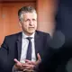 Frei gilt als loyaler Vertrauter von Kanzler Friedrich Merz (CDU). (Archivbild) - Bild: Michael Kappeler/dpa