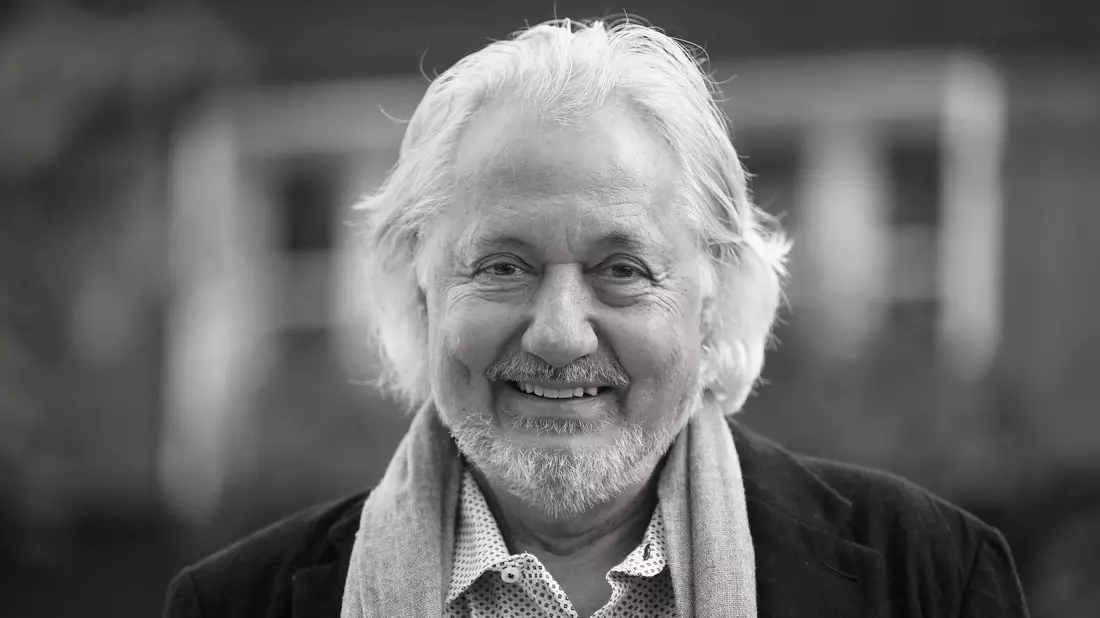 Mit 80 Jahren ist Konrad Beikircher nun gestorben. (Archivbild) - Bild: Oliver Berg/dpa