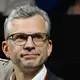 Porsche-Finanzchef Jochen Breckner rechnet durch den Stellenabbau mit Milliarden-Einsparungen. (Archivbild) - Bild: Marijan Murat/dpa