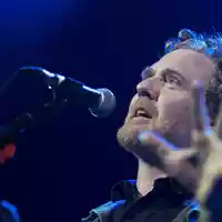 Der irische Musiker Glen Hansard ist bei einem Motorradunfall tödlich verunglückt.  - Foto: Georgios Kefalas/KEYSTONE/dpa