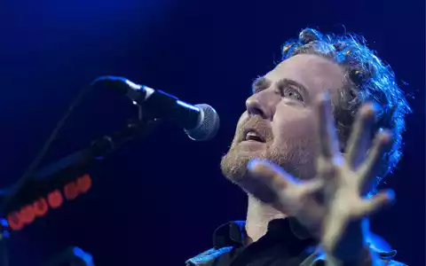 Der irische Musiker Glen Hansard ist bei einem Motorradunfall tödlich verunglückt. - Foto: Georgios Kefalas/KEYSTONE/dpa