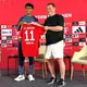 Wortgewaltig im Sportoutfit: Eberl spricht über die FIFA-Pläne. (Archivbild) - Bild: Christian Kunz/dpa