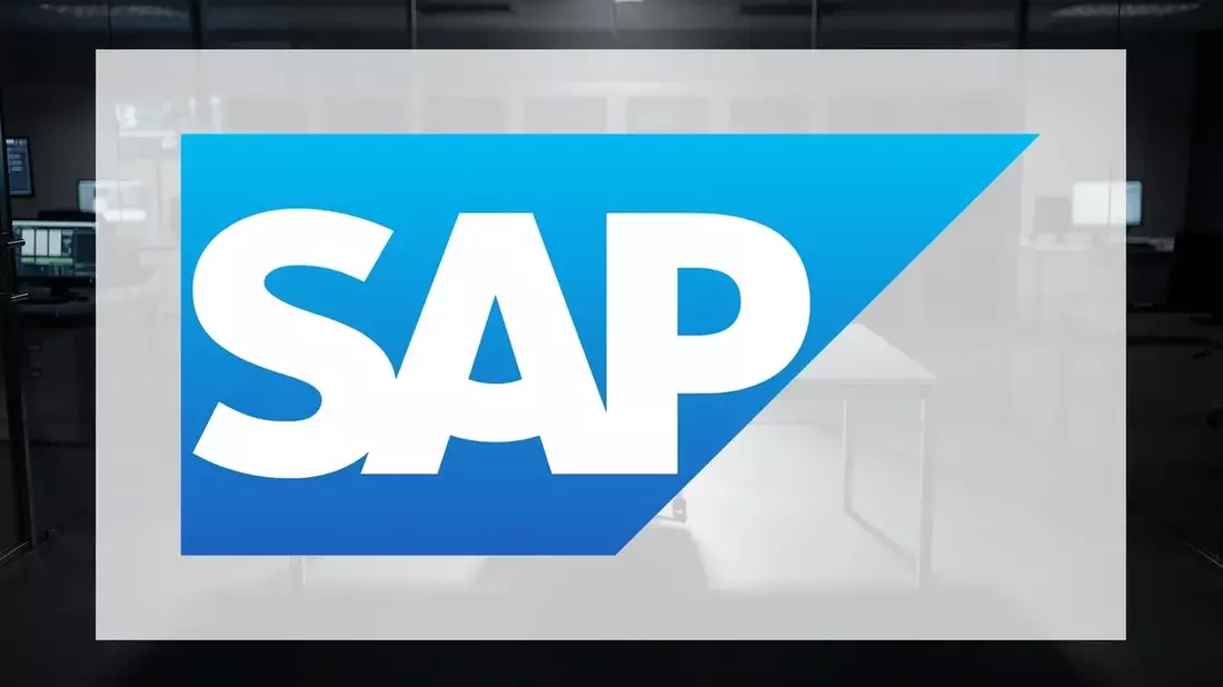 SAP Shares Surge 24.7% on Cloud Backlog Beat Despite Analyst Split and Cost Pressures