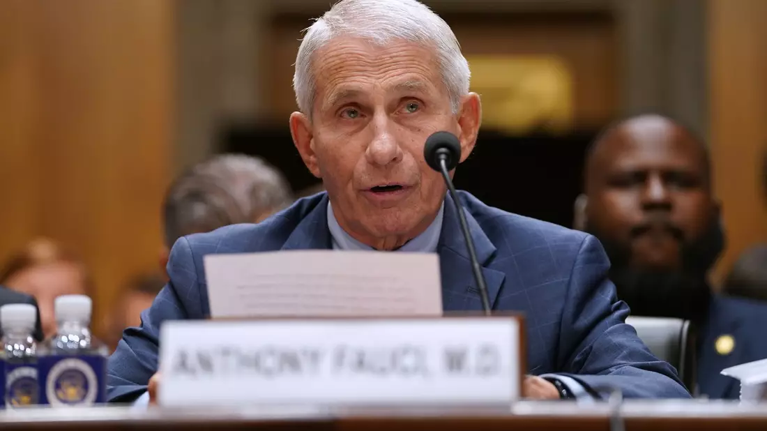 Der US-Immunologe Fauci hat von seinem Schweigerecht Gebrauch gemacht. - Bild: Allison Robbert/AP/dpa