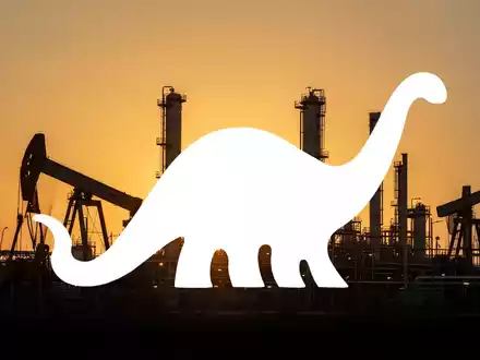 Moderne Ölraffinerie im Licht der goldenen Stunde als Symbol für den Energiesektor - Foto: über boerse-global.de