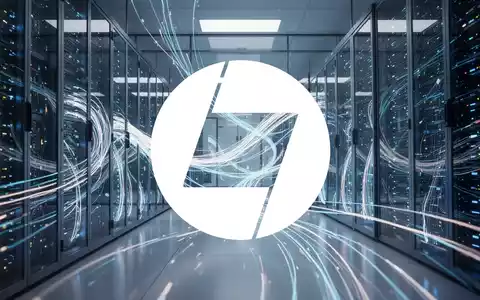 Moderne Serverinfrastruktur mit leuchtenden Lichtspuren als Symbol für digitales Unternehmenswachstum - Foto: über boerse-global.de