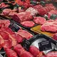 Weniger Fleisch zu konsumieren, würde der Erde helfen. (Archivbild) - Bild: Dörte Nohrden/dpa-tmn