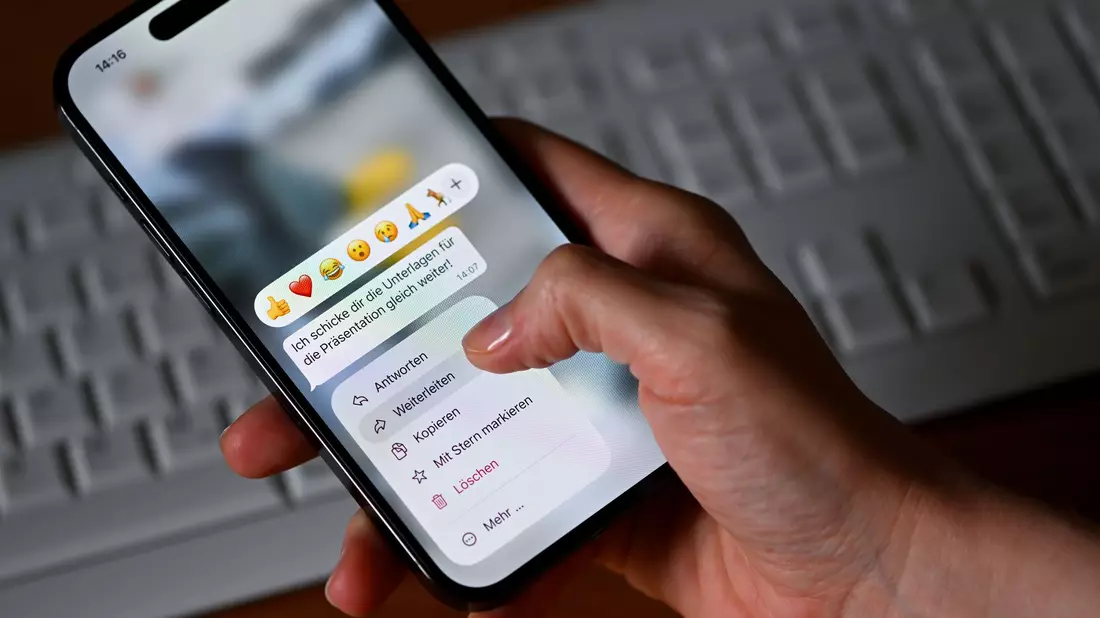 Verstößt das Weiterleiten privater Chat-Nachrichten gegen die Europäische Datenschutzgrundverordnung? (Symbolbild) - Bild: Sven Hoppe/dpa