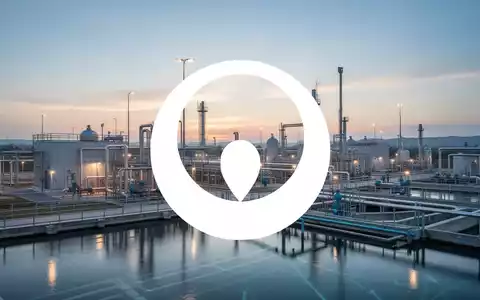 Moderne Wasseraufbereitungsanlage in der Morgendämmerung als Symbol für Wachstum im Versorgungssektor - Foto: über boerse-global.de