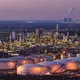 Die von Rohstoffimporten abhängige deutsche Wirtschaft bekommt die Folgen des Iran-Kriegs zu spüren. (Archivbild) - Bild: Jan Woitas/dpa