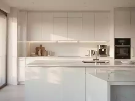 Helle, minimalistisch gestaltete Küche mit aufgeräumten Arbeitsflächen und moderner, funktionaler Innenarchitektur. - Foto: über boerse-global.de