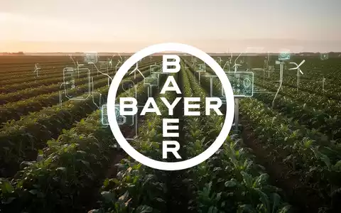 Modernes landwirtschaftliches Feld bei Sonnenuntergang als Symbol für Agrarinnovation und Wachstum. - Foto: über boerse-global.de