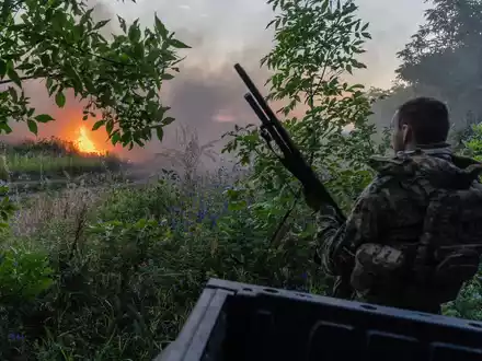 Nach den derzeitigen ukrainischen Regeln wären davon besonders wehrfähige Männer zwischen 23 und 60 Jahren betroffen. (Archivbild) - Foto: Iryna Rybakova/Ukrainian 93rd Mechanized brigade/AP/dpa