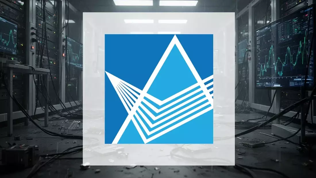 POET Technologies Stock Plunges 70% Despite $50M Lumilens Order Amid Legal Crisis