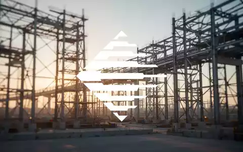 Abstrakte Darstellung einer modernen Baustelle mit Stahlkonstruktionen bei Sonnenuntergang als Symbol für industrielles Wachstum. - Foto: über boerse-global.de