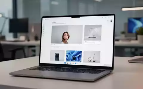 Ein moderner Windows 11 Laptop-Bildschirm zeigt eine minimalistische Fotogalerie-Anwendung in einem professionellen Büro. - Foto: über boerse-global.de