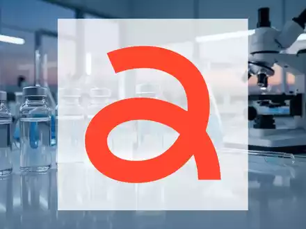 Moderne, sterile Laborumgebung mit wissenschaftlichen Geräten und Glasphiolen als Symbol für biotechnologische Forschung. - Foto: über boerse-global.de